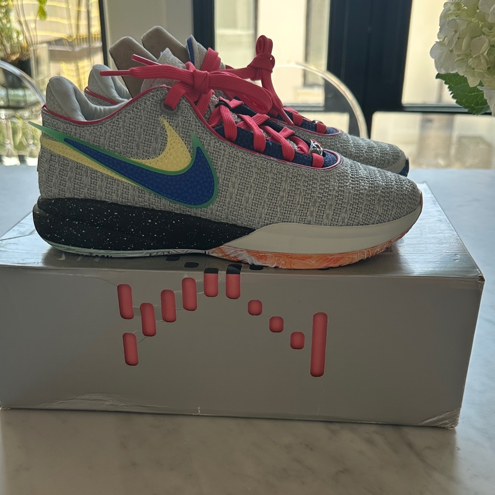 Brand New with tags Nike LeBron’s XX EP 20 Gray Sneakers with Colorful Accents